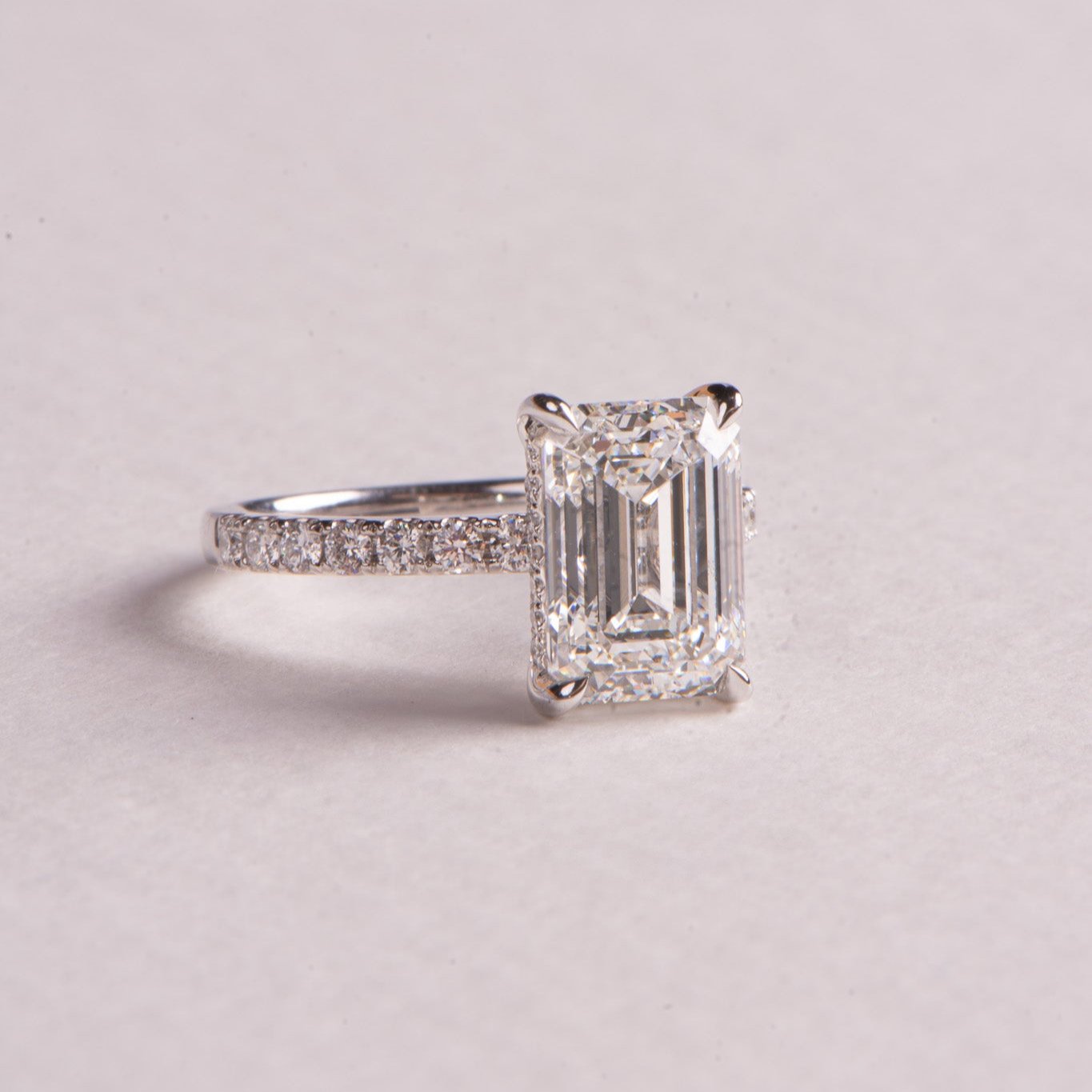 4.01ct Edith | Emerald Cut Engagement Ring | R2W