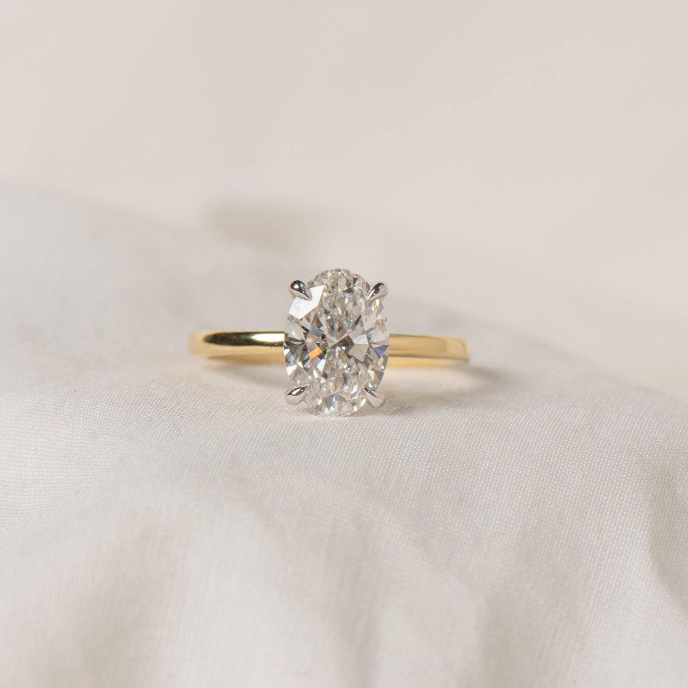 2.03ct Helena | Oval Engagement Ring