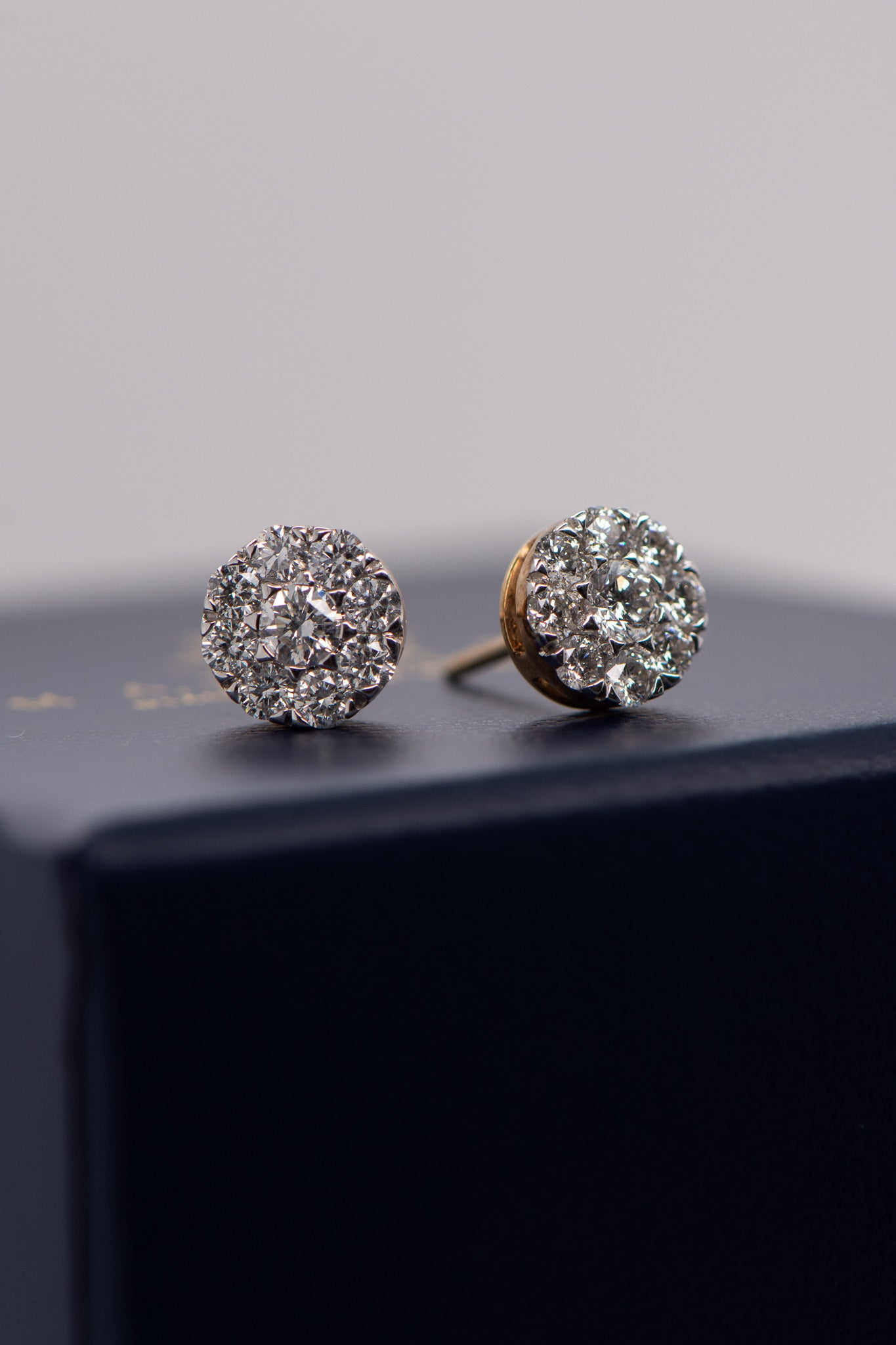 1.00ct Natural Diamond Gold Cluster Studs