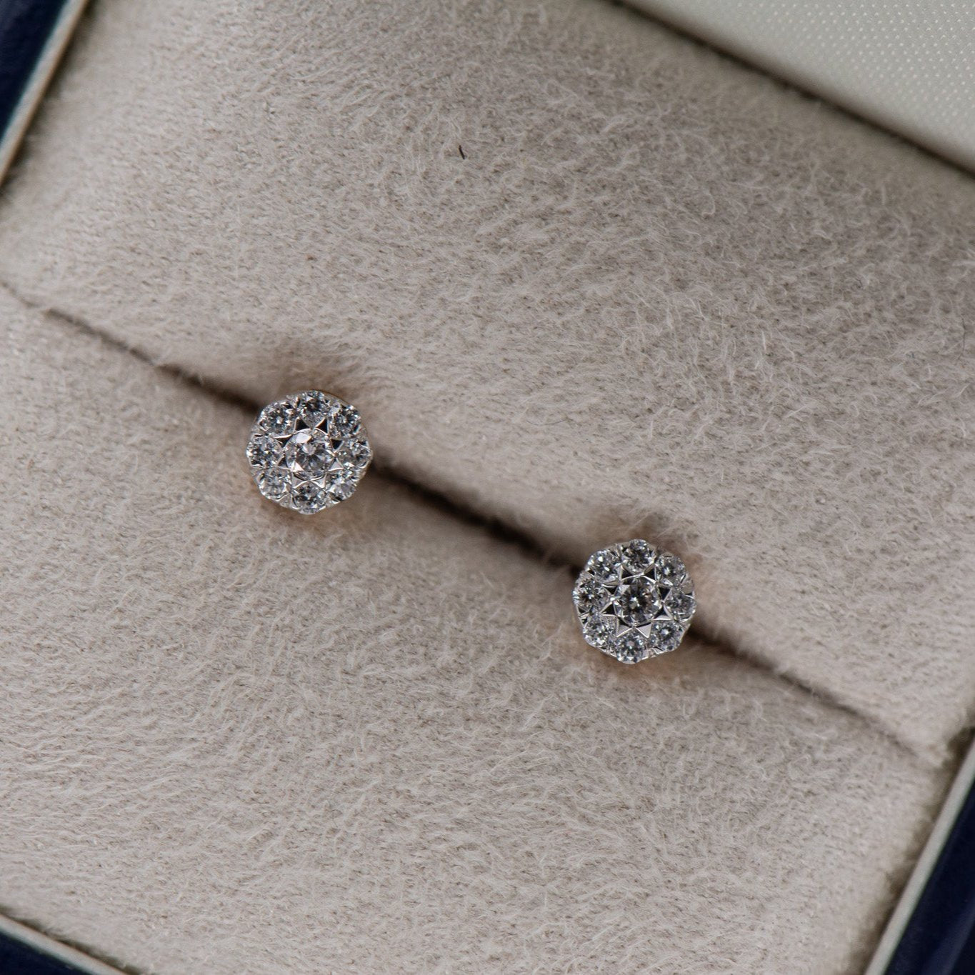 0.15ct Natural Diamond Cluster Studs