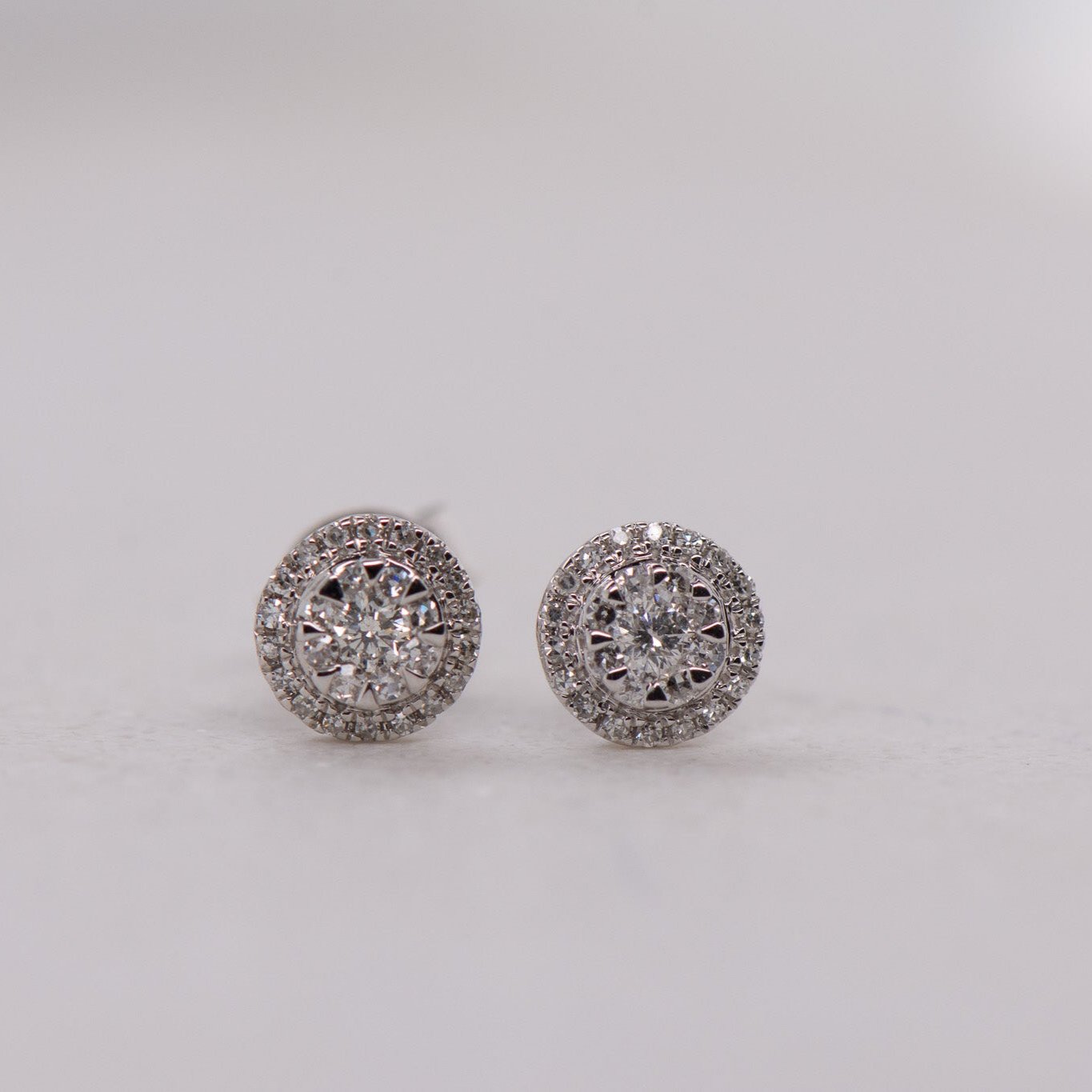 0.25ct Natural White Gold Diamond Cluster Studs